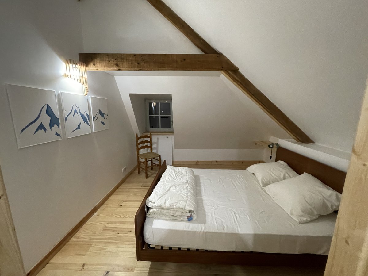 Chambre 3 du petit gîte — lit double